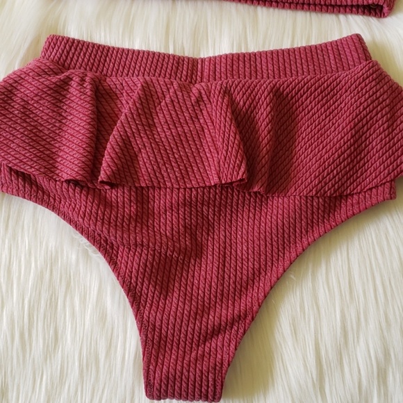 New Red Ruffle Top and Skirted Bottom Bikini Set - Picture 8 of 8